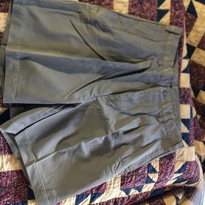 Britches Great Outdoors classic fit pleat shorts